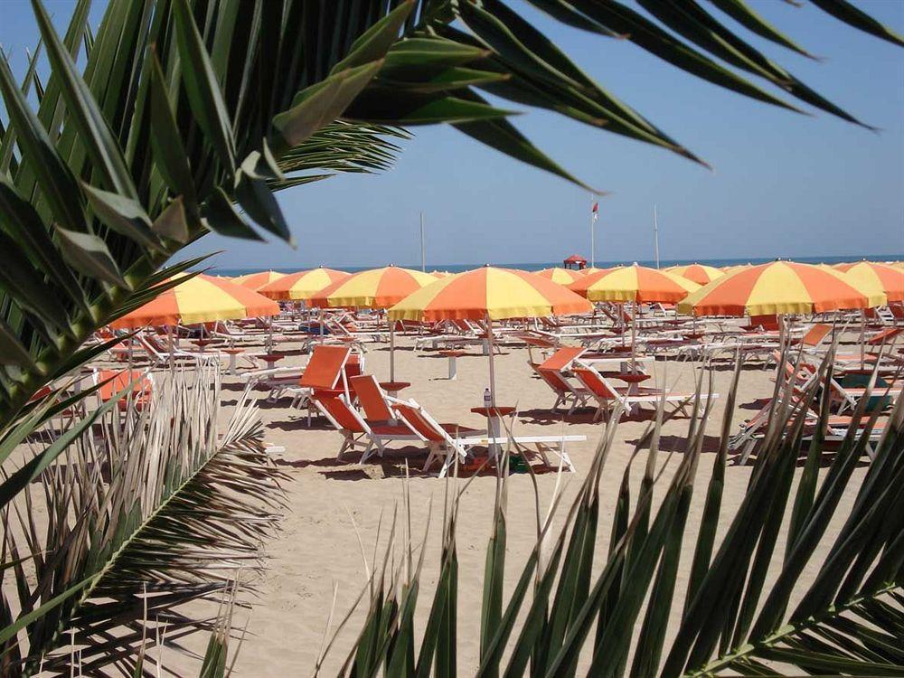 Hotel Camelia Rimini Exterior foto
